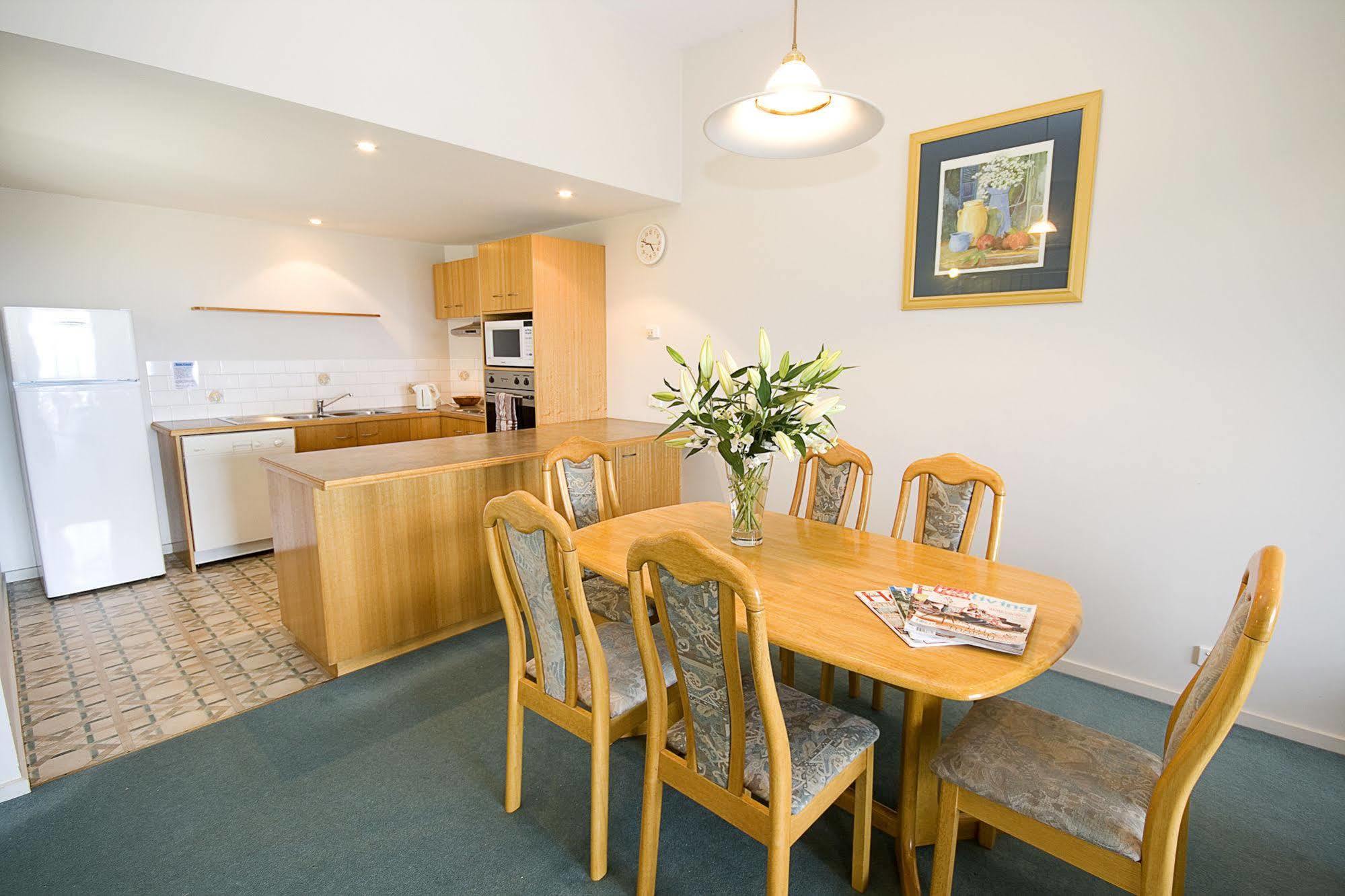Lorne Ocean Sun Apartments Extérieur photo